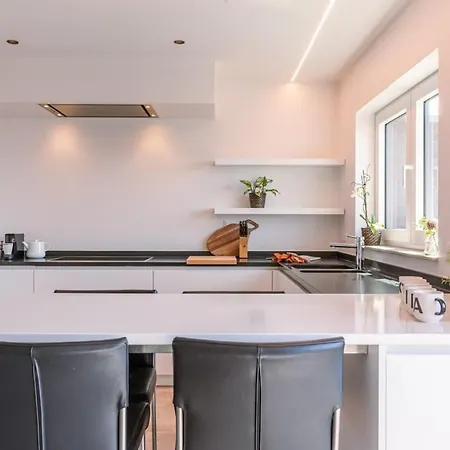 Huswell - Beautiful High Quality Duplex Apartment *