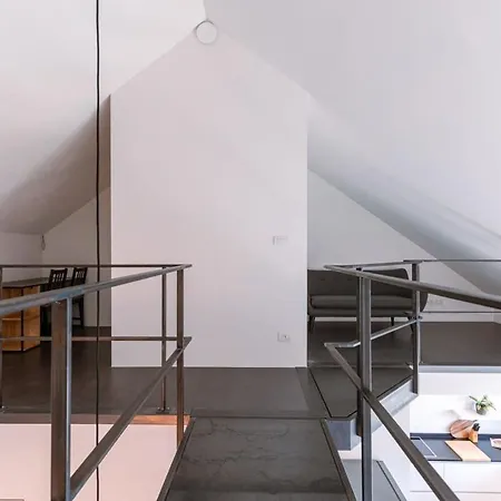 Huswell - Beautiful High Quality Duplex